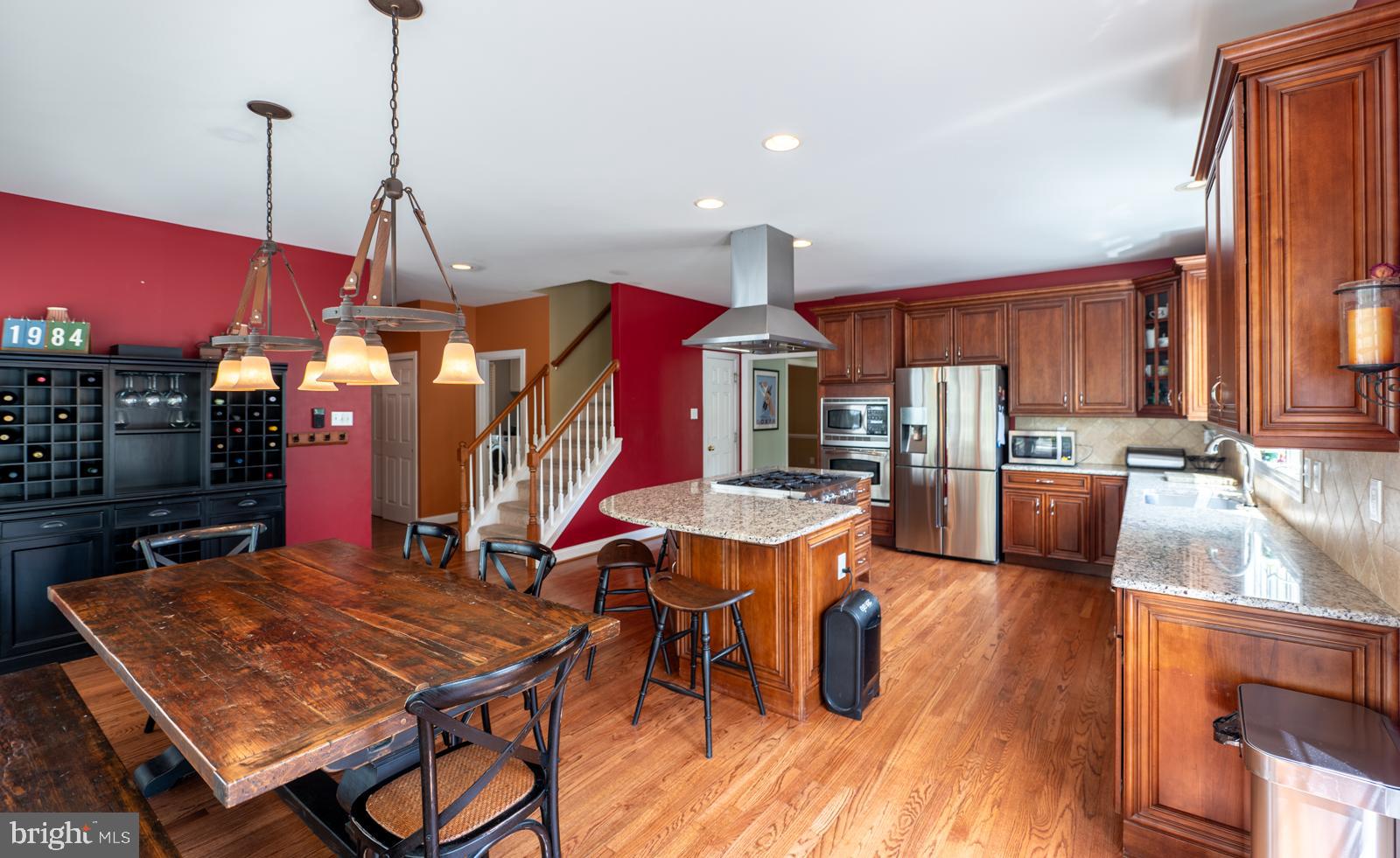 PROVIDENCE CHASE - Residential