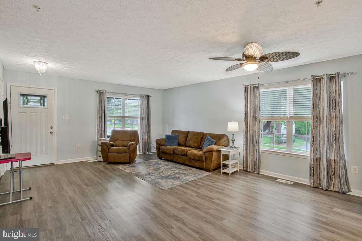 RICHFIELD STATION VILLAGE - Residential