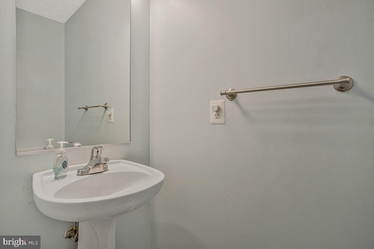 RICHFIELD STATION VILLAGE - Residential