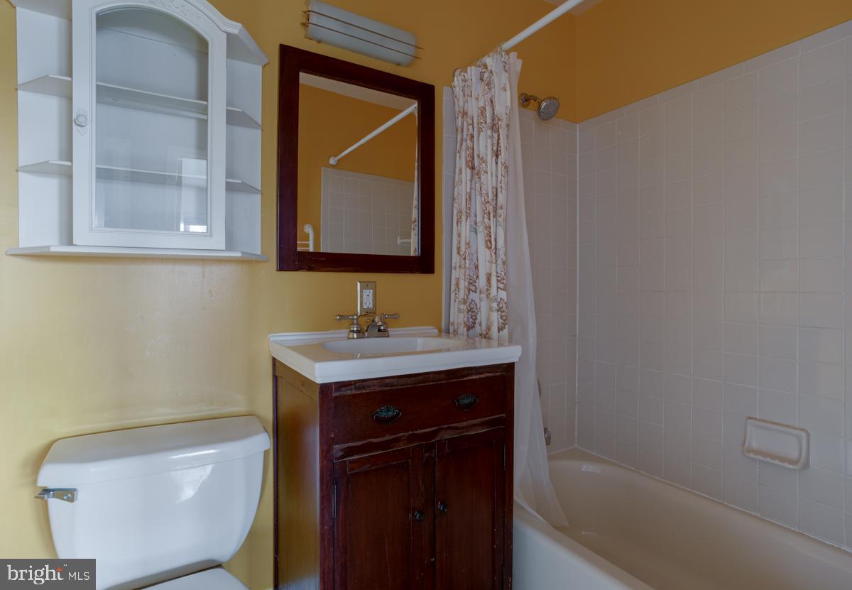 SPRINGBROOK FOREST - Residential