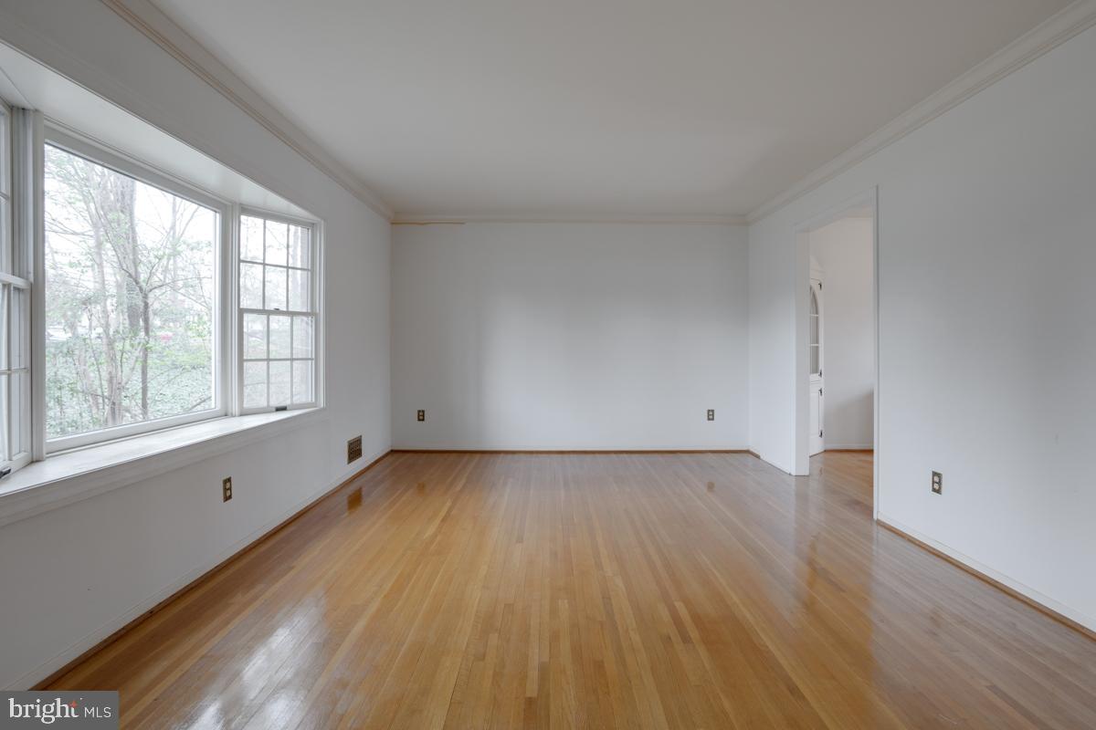 SPRINGBROOK FOREST - Residential