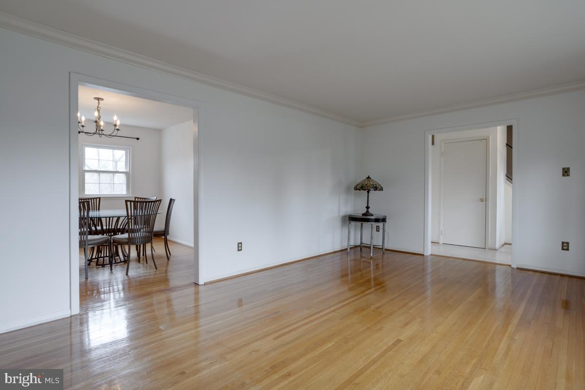 SPRINGBROOK FOREST - Residential