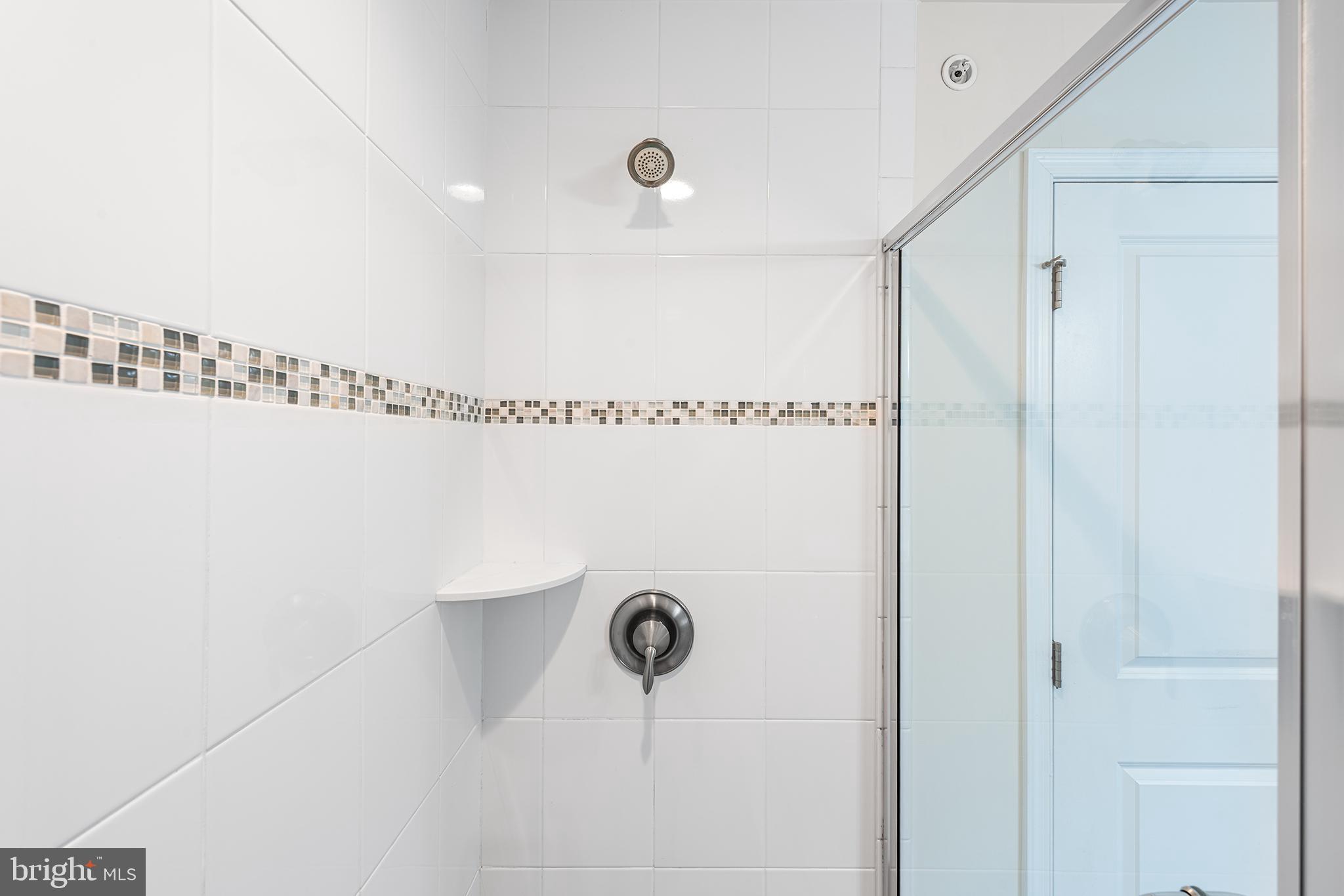 ENCLAVE AT RIDGEWOOD - Residential Lease