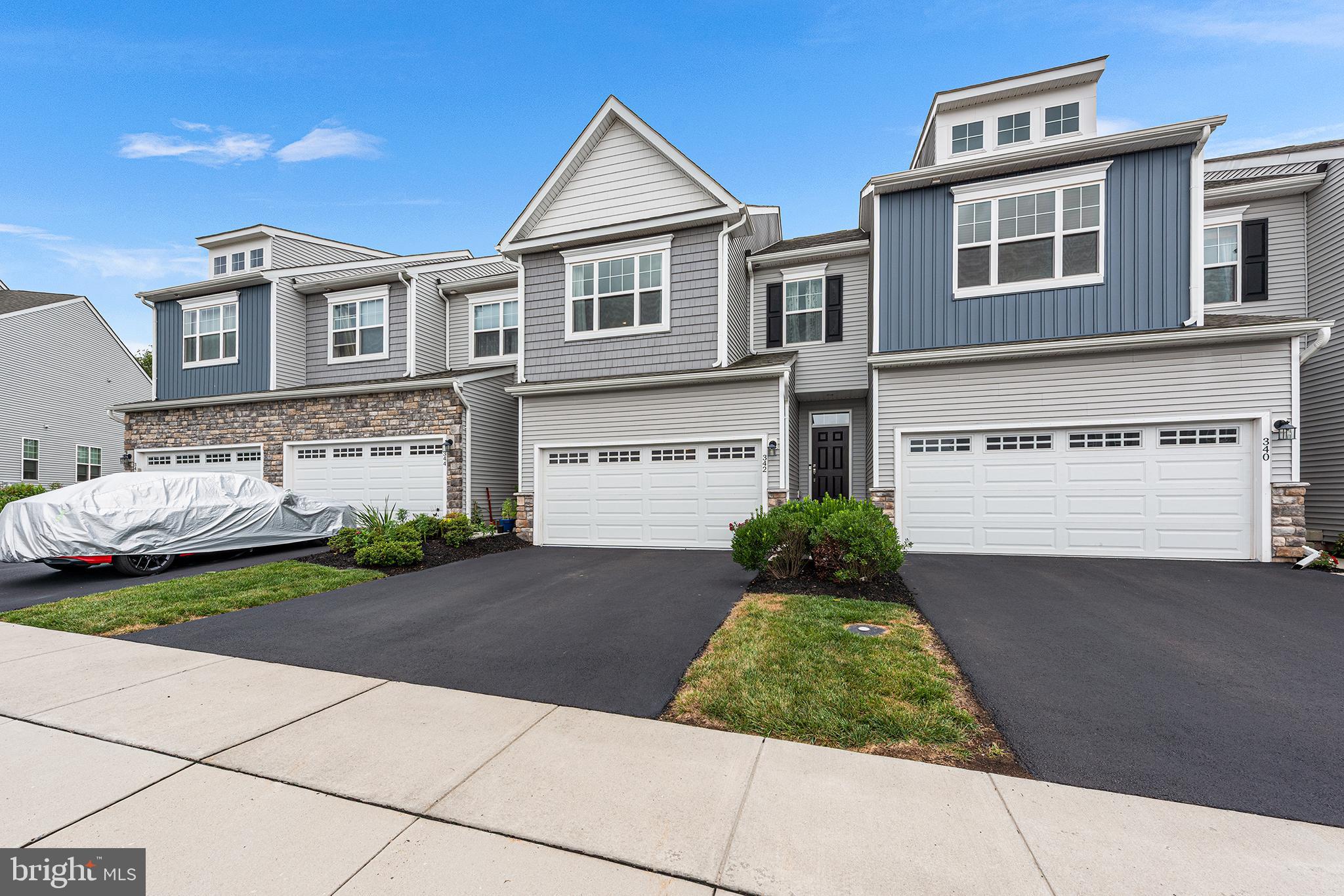 ENCLAVE AT RIDGEWOOD - Residential Lease