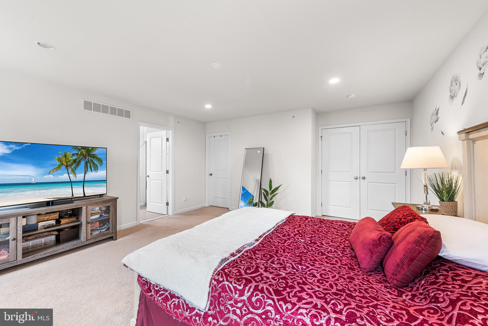 ENCLAVE AT RIDGEWOOD - Residential Lease