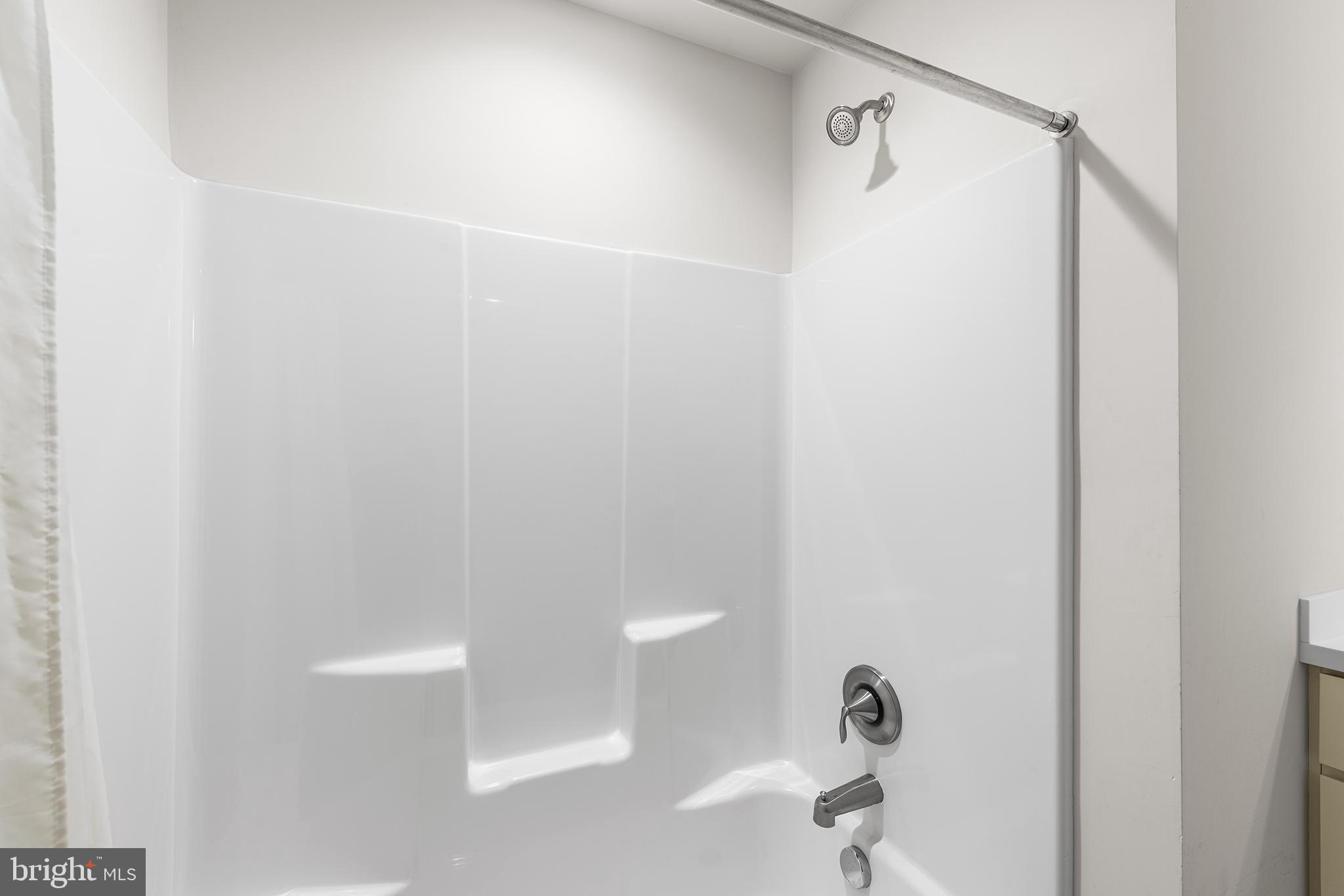 ENCLAVE AT RIDGEWOOD - Residential Lease