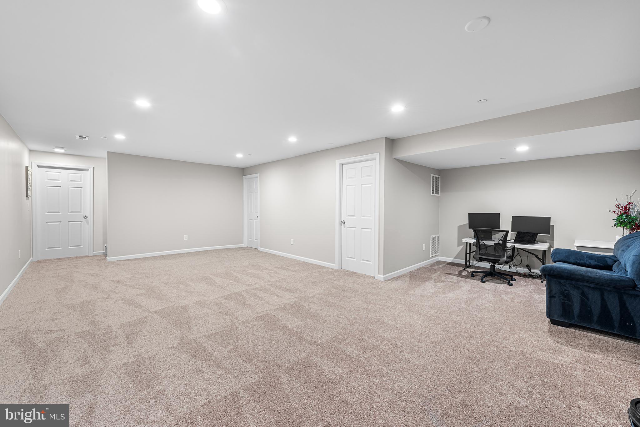 ENCLAVE AT RIDGEWOOD - Residential Lease