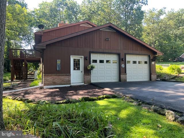 1044 MAPLE GROVE RD