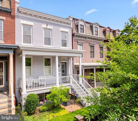 224 9TH STREET SE WASHINGTON DC 20003