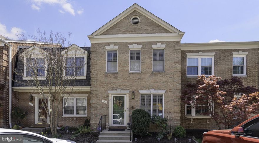 BEAUTIFUL 3 LEVEL TOWNHOUSE WITH 2 GENEROUS PRIMARY SUITES & 3.5 BATHS, HARDWOODS ON ALL LEVELS. UPDATED EAT-IN KITCHEN, SEPA RATE DINING ROOM, STEPDOWN FORMAL LIVING ROOM WITH WOOD-BURNING FIREPLACE & FRENCH DOORS. LOWER LEVEL INCLUDES 3RD BEDROOM/OFFICE OR DEN AND FULL BATH. FAMILY ROOM WITH WOODBURNING FIREPLACE, 10' CEILING, & RECESSED LIGHTING. PARKING AT YOUR FRONT DOOR. STEPS TO METRO BUS AND JUST MINUTES TO VAN DORN METRO! DON'T MISS THIS OPPORTUNITY!