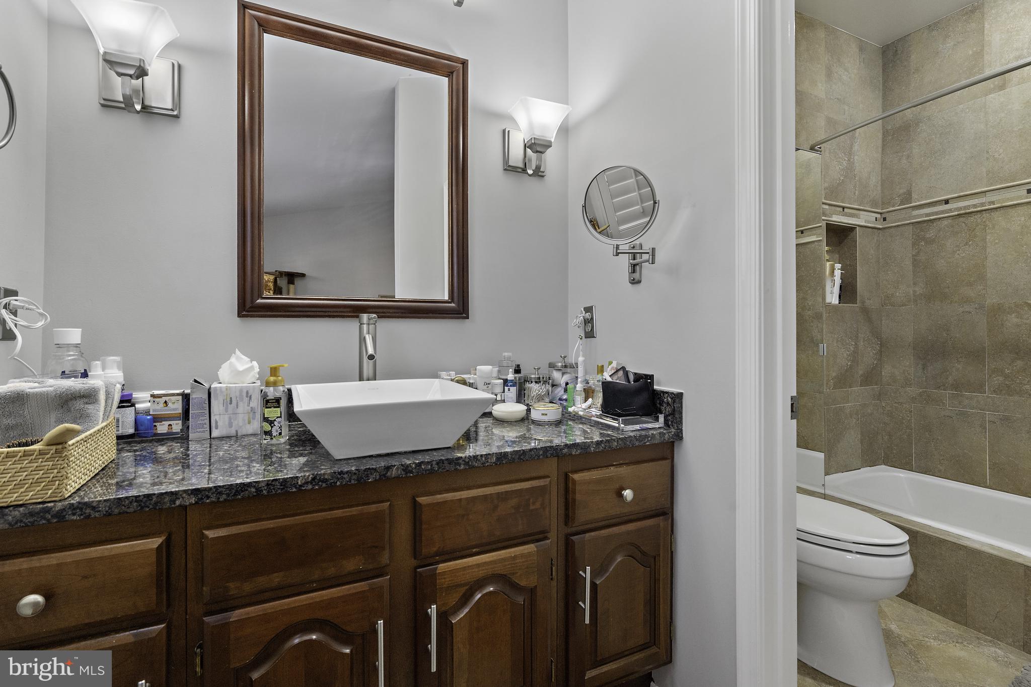 BRIGADOON - Residential Lease