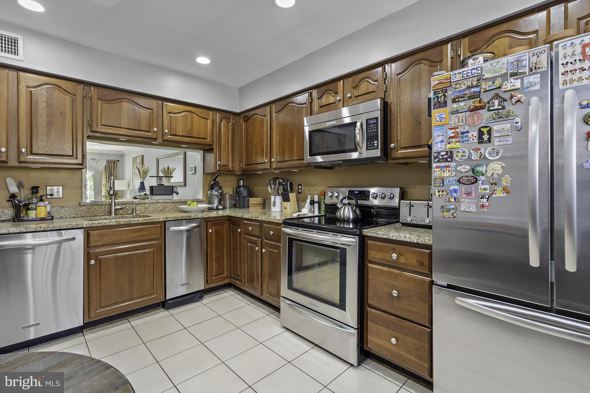 BRIGADOON - Residential Lease