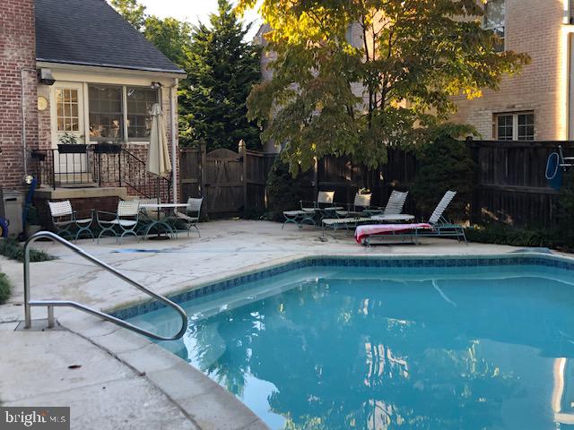 WESTWOOD - Residential