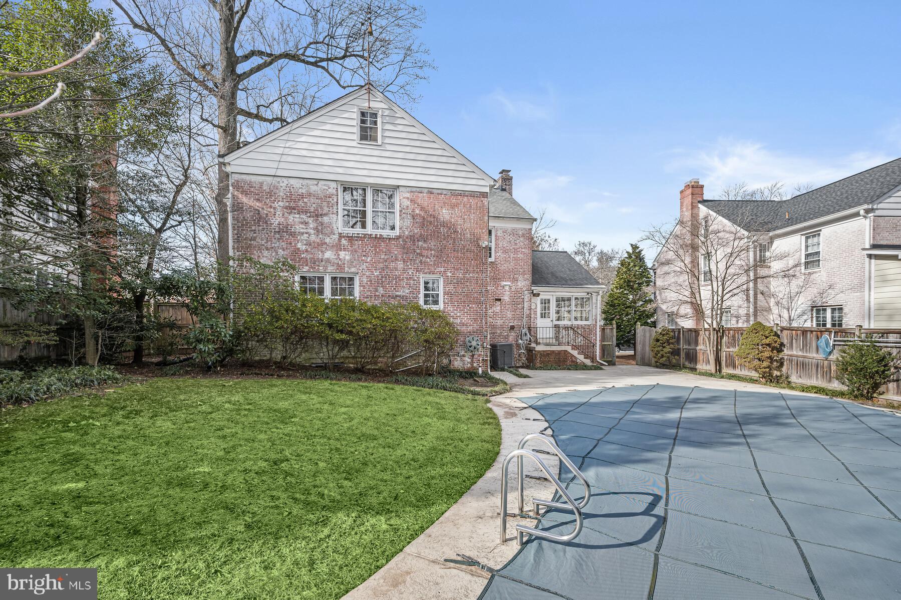 WESTWOOD - Residential