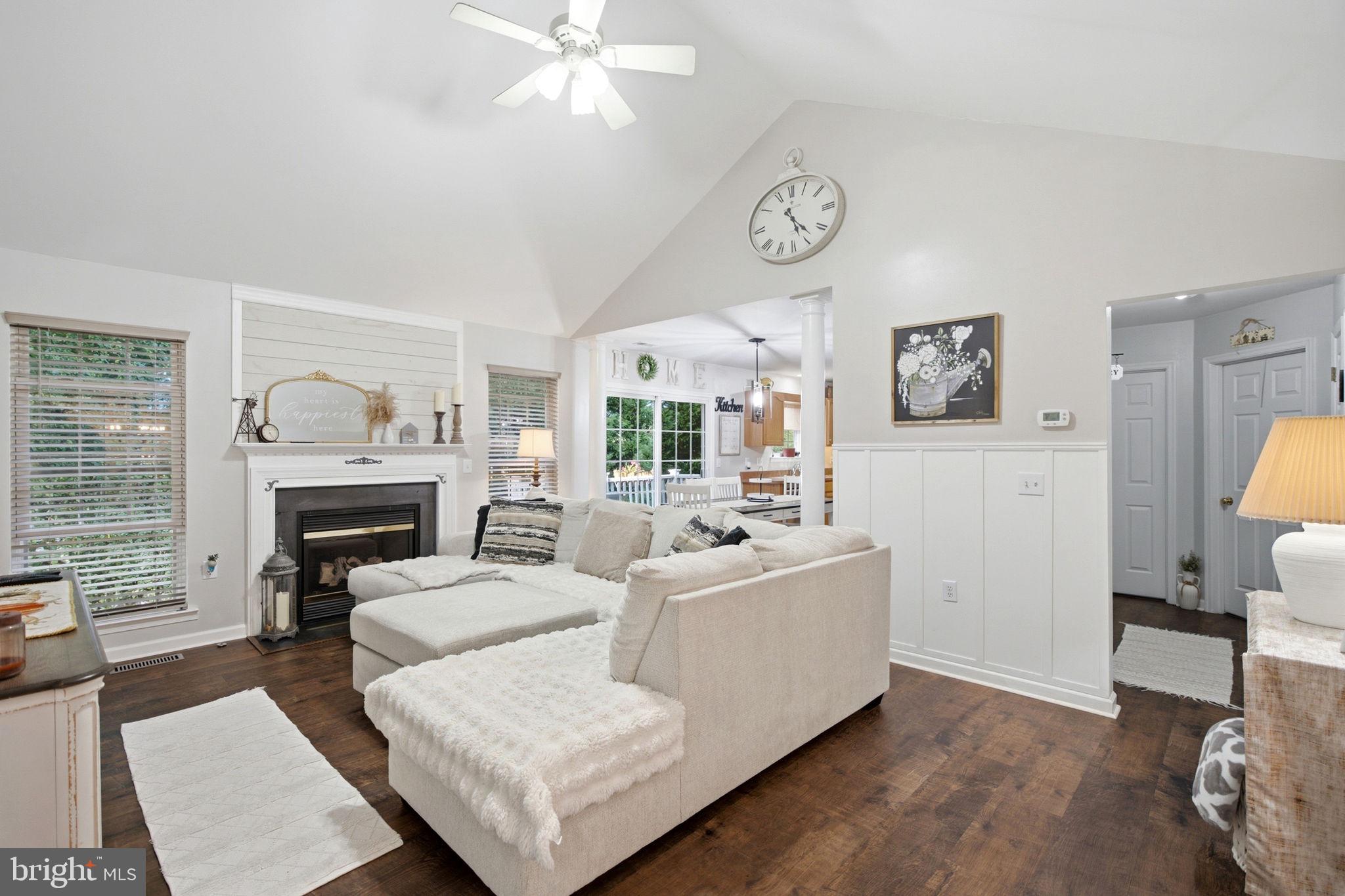 29 CLEMATIS COURT