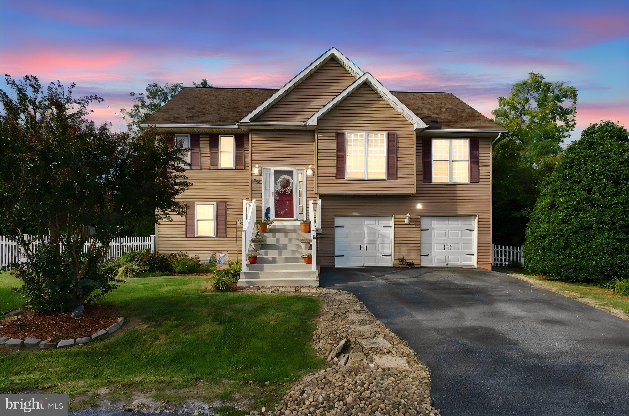 29 CLEMATIS COURT