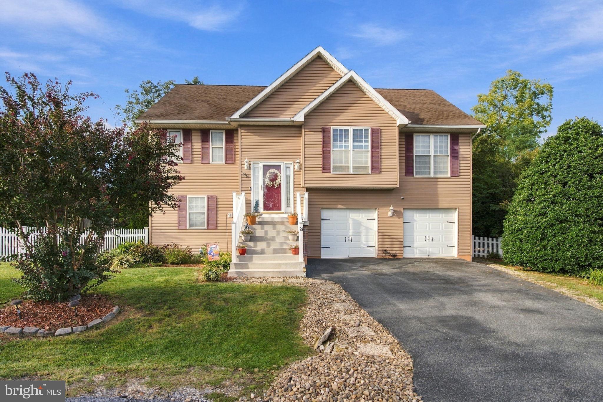 29 CLEMATIS COURT