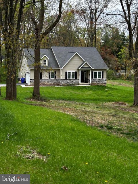 36 W FORGE ROAD GLEN MILLS PA 19342