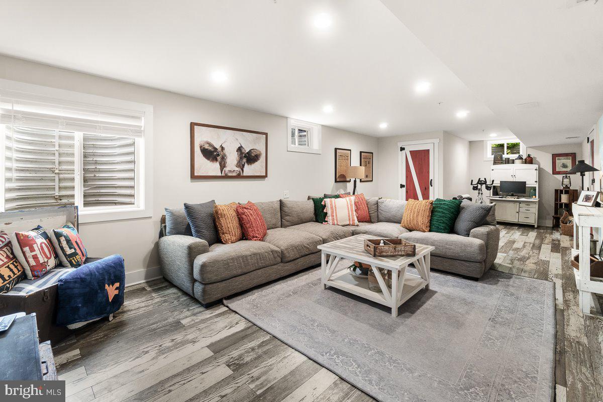 STONECREST - Residential