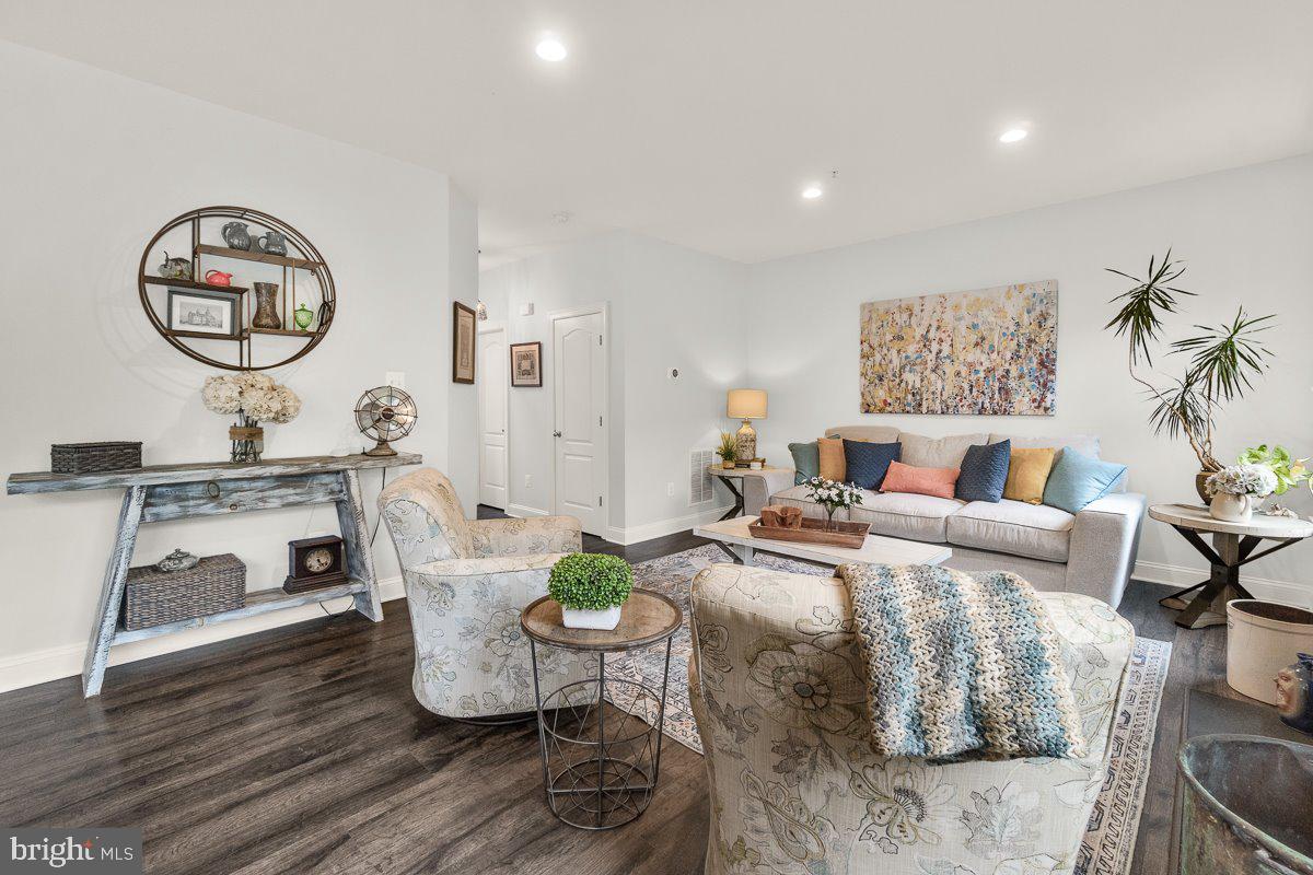 STONECREST - Residential