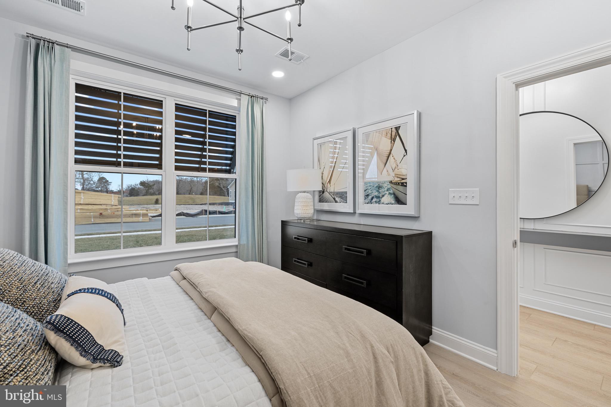 EAST GATE - Residential