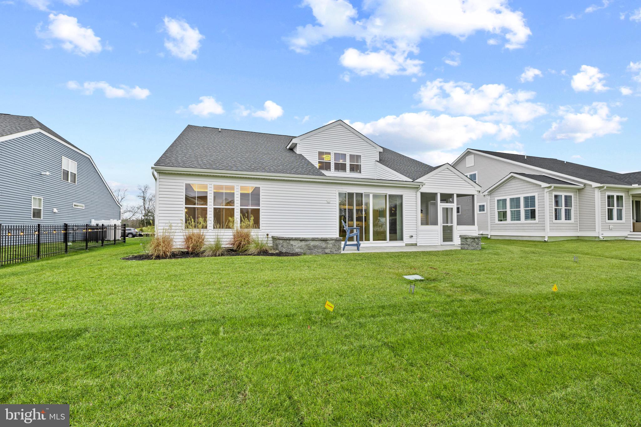 EAST GATE - Residential