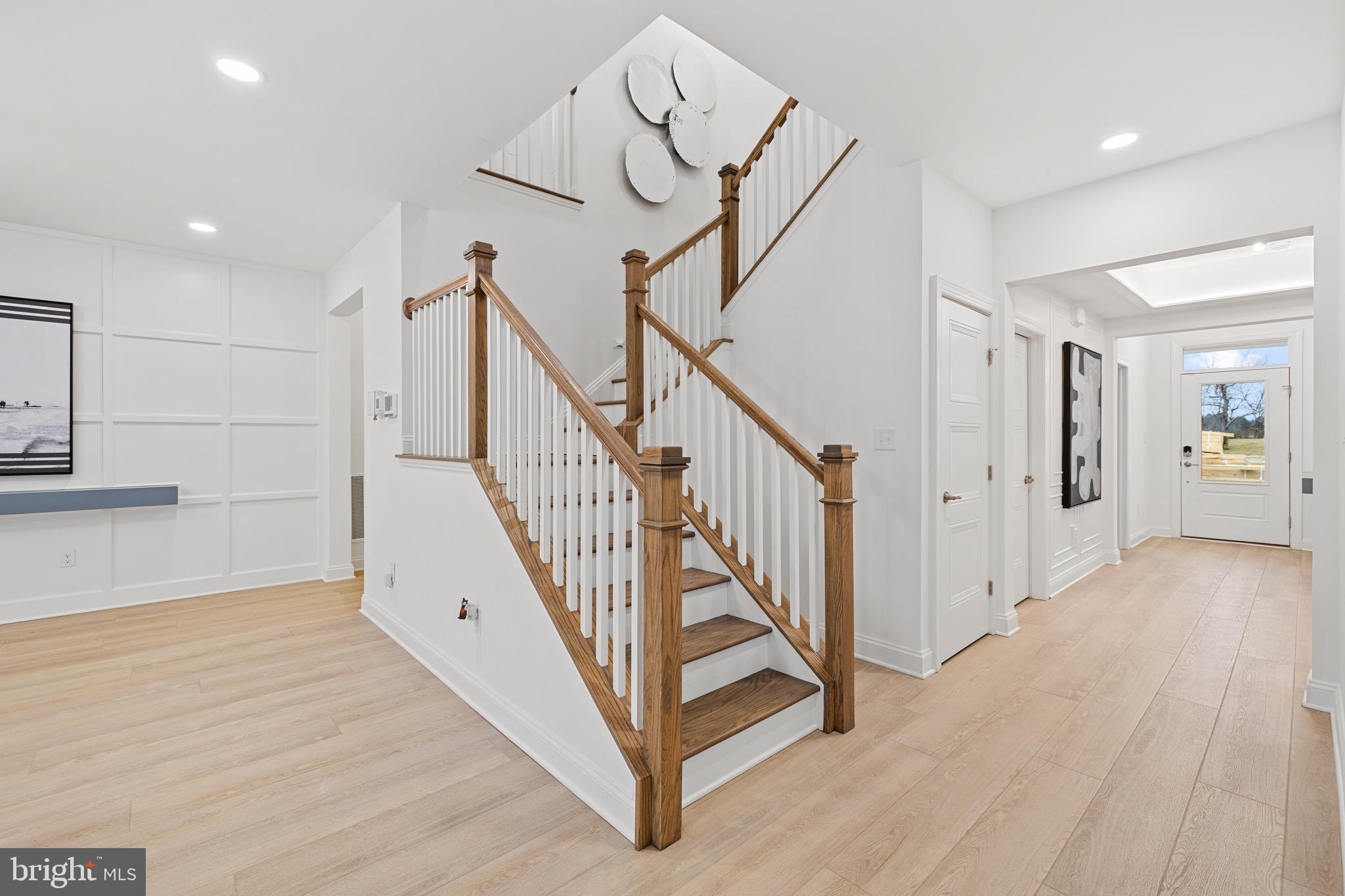 EAST GATE - Residential