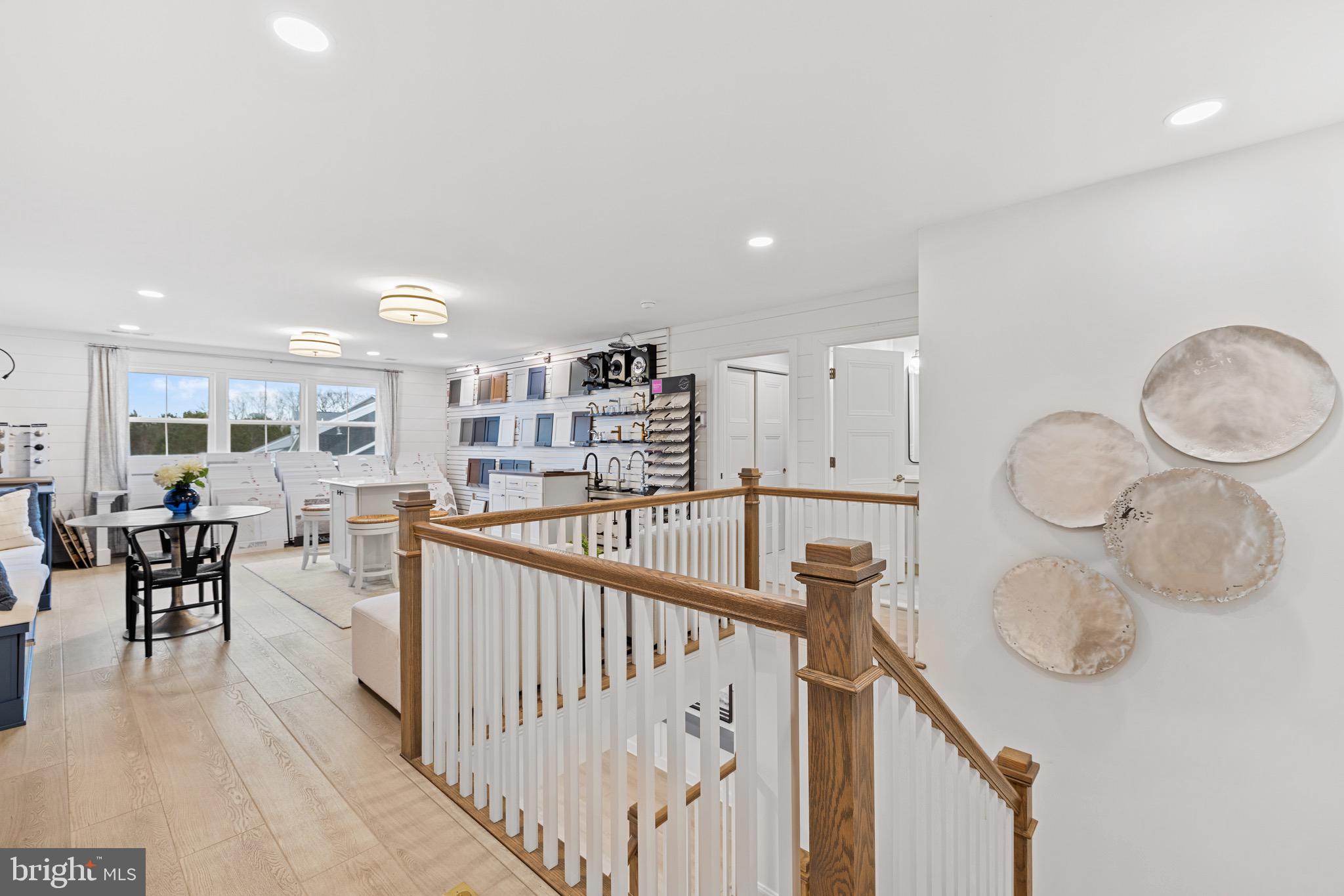 EAST GATE - Residential