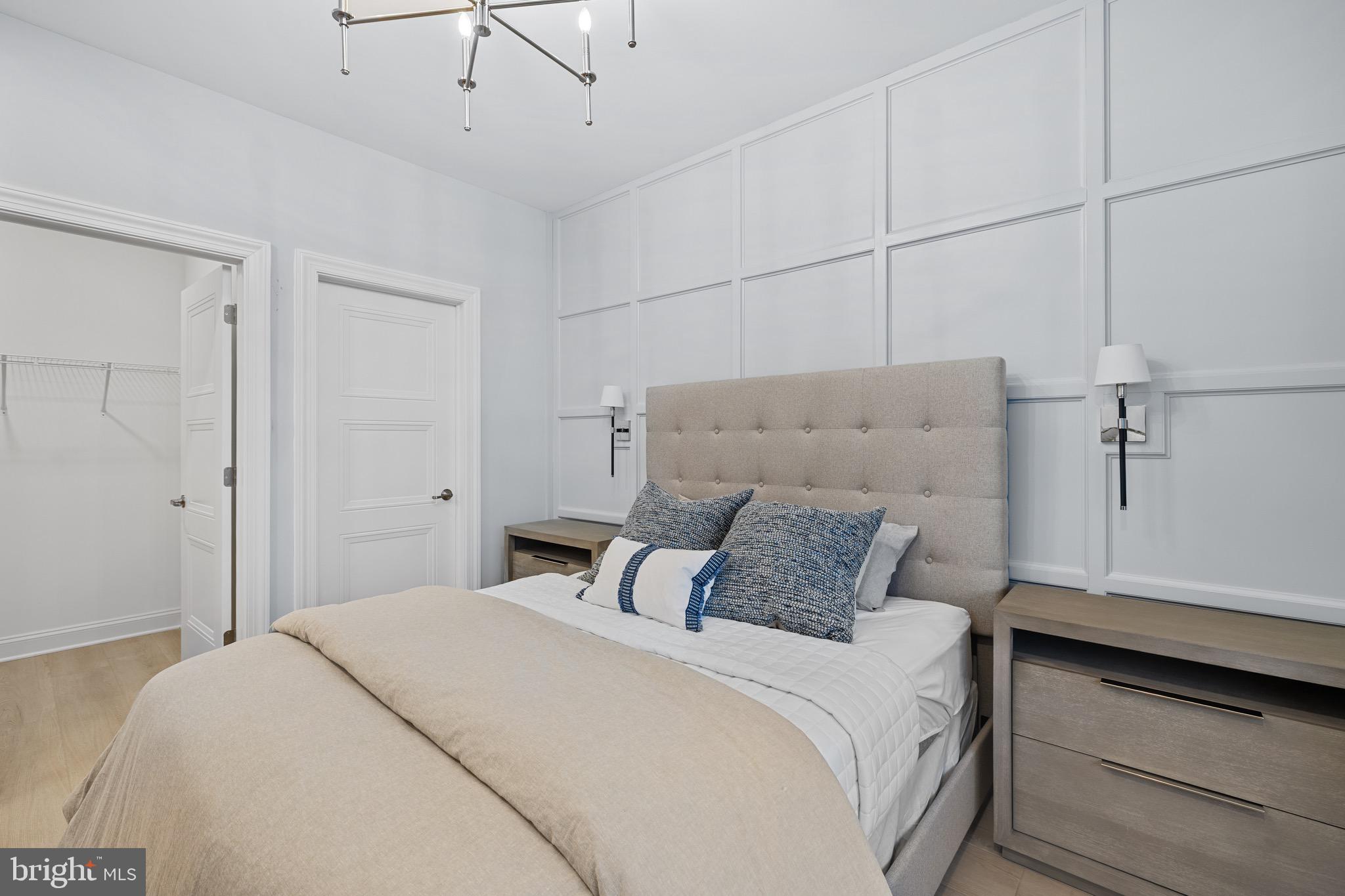 EAST GATE - Residential