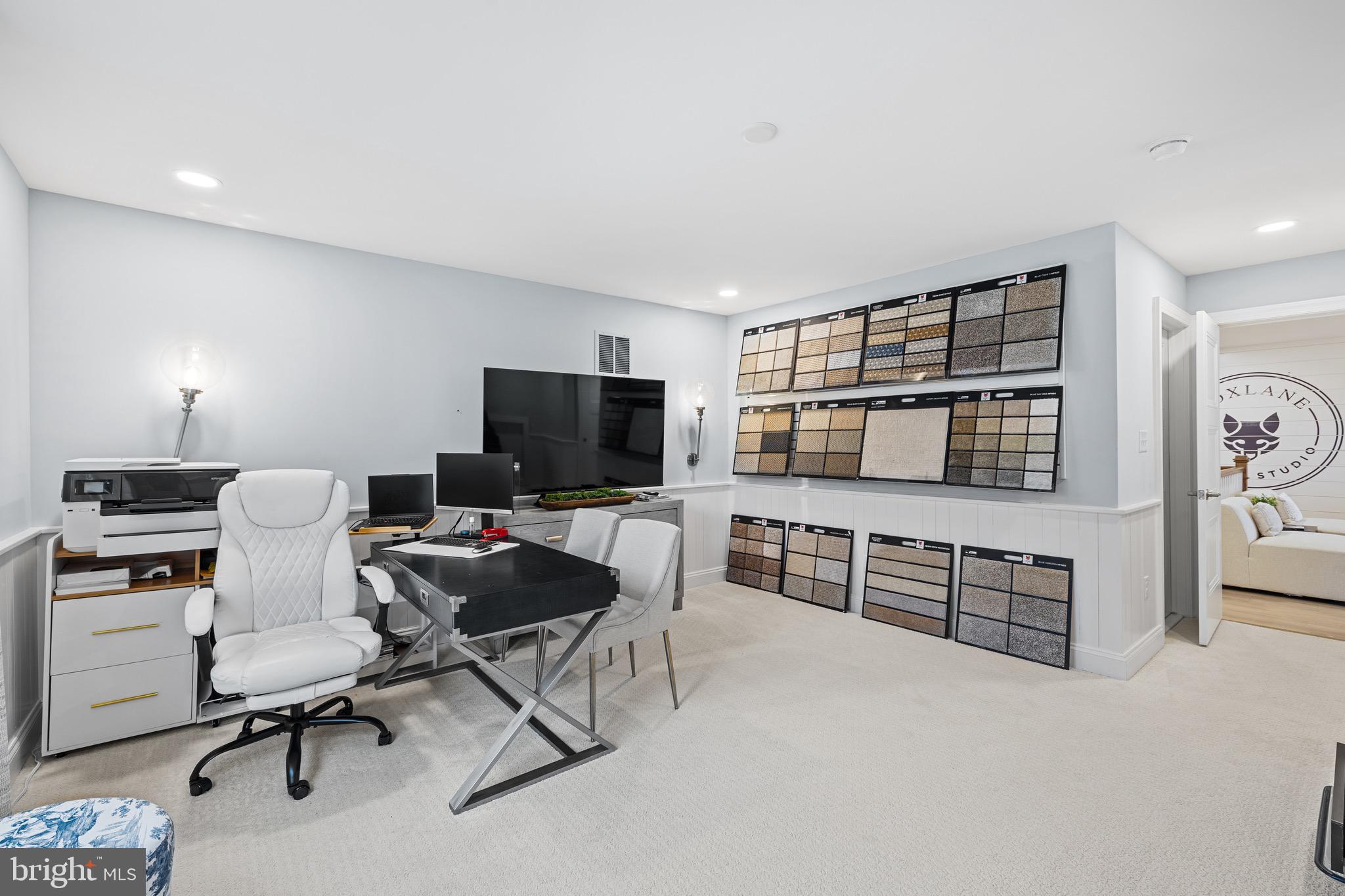 EAST GATE - Residential