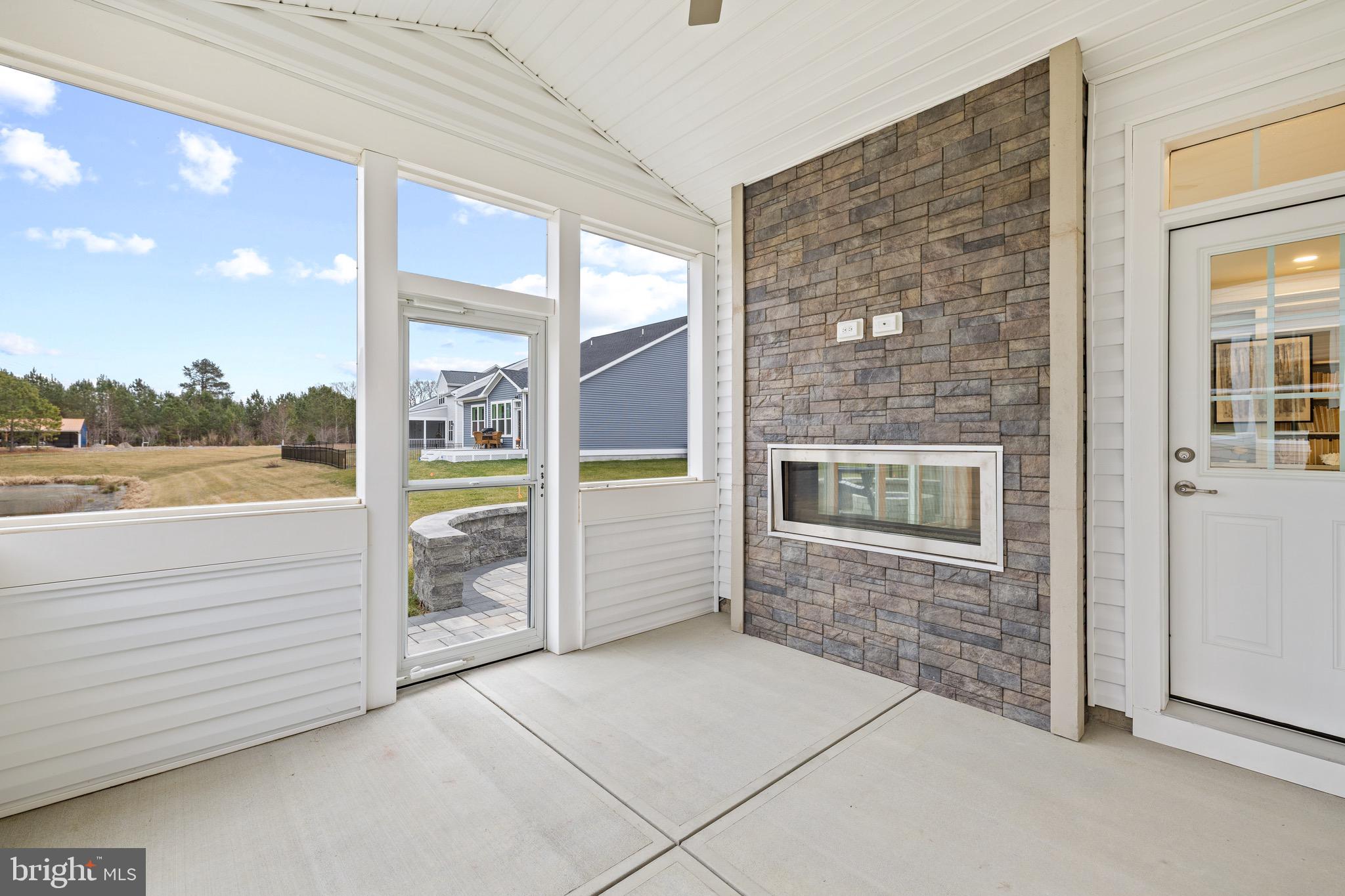 EAST GATE - Residential