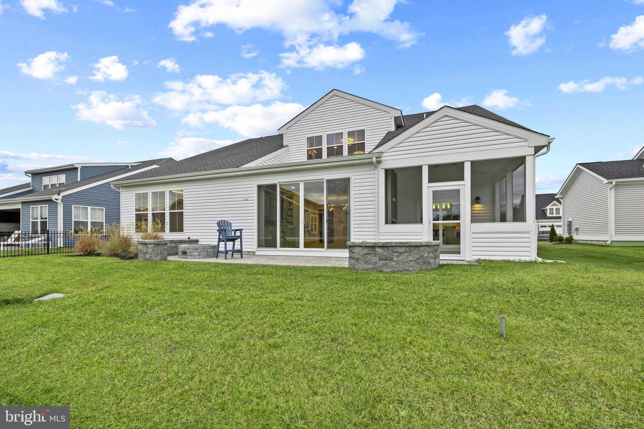 EAST GATE - Residential