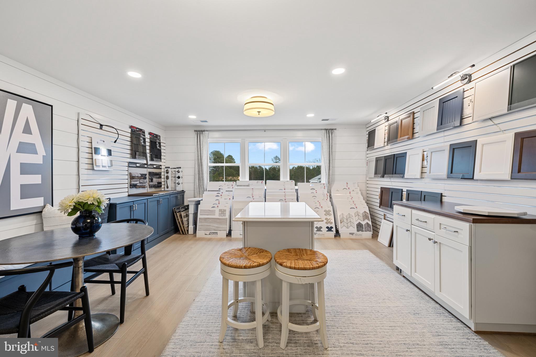 EAST GATE - Residential