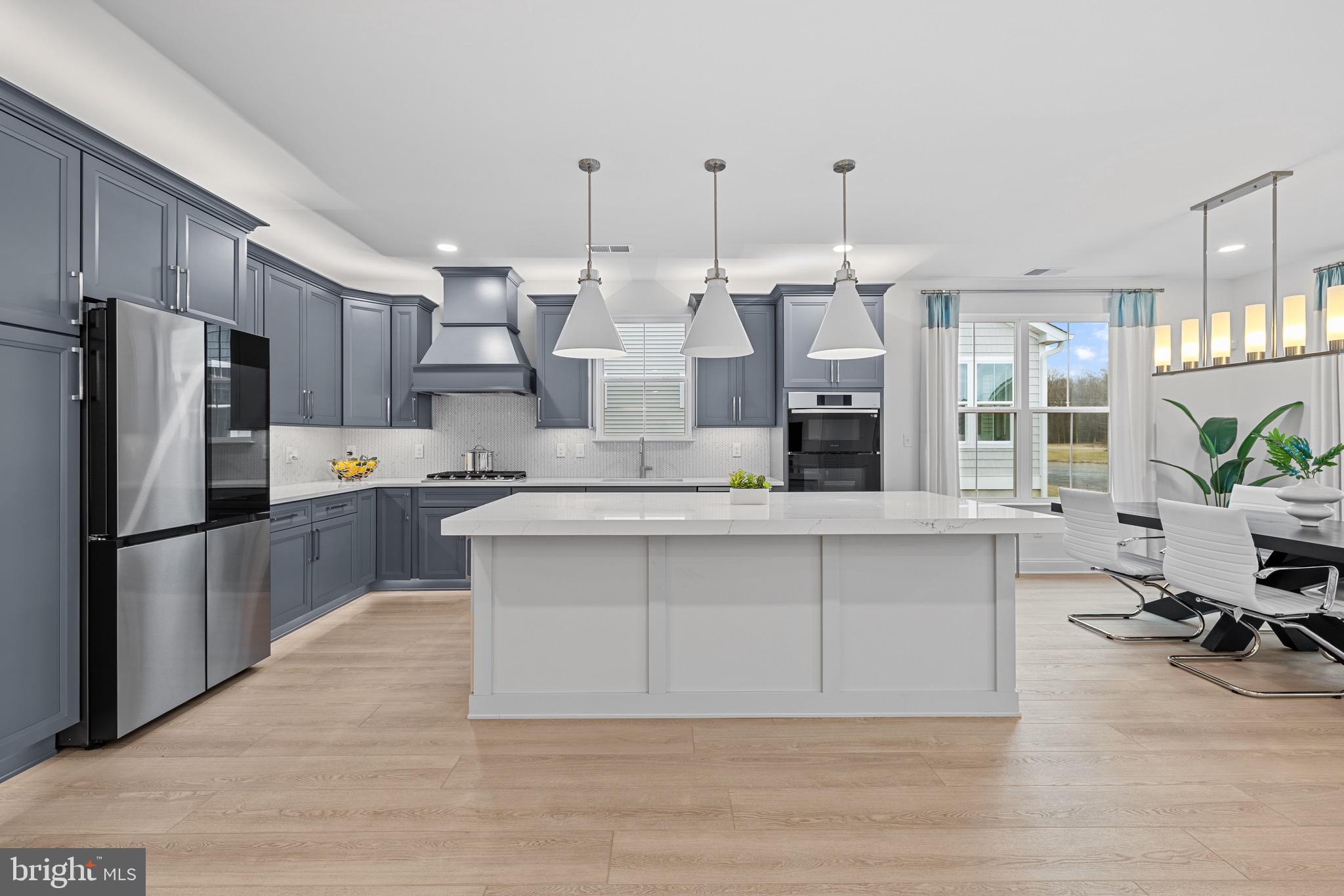 EAST GATE - Residential