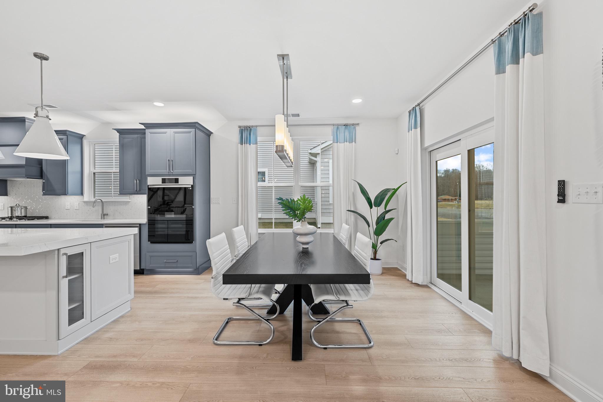 EAST GATE - Residential