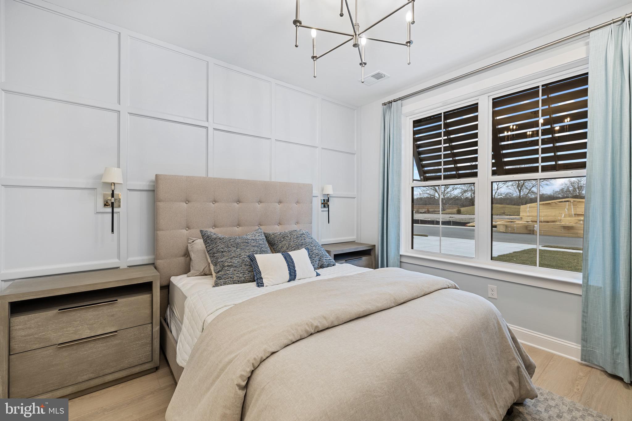 EAST GATE - Residential