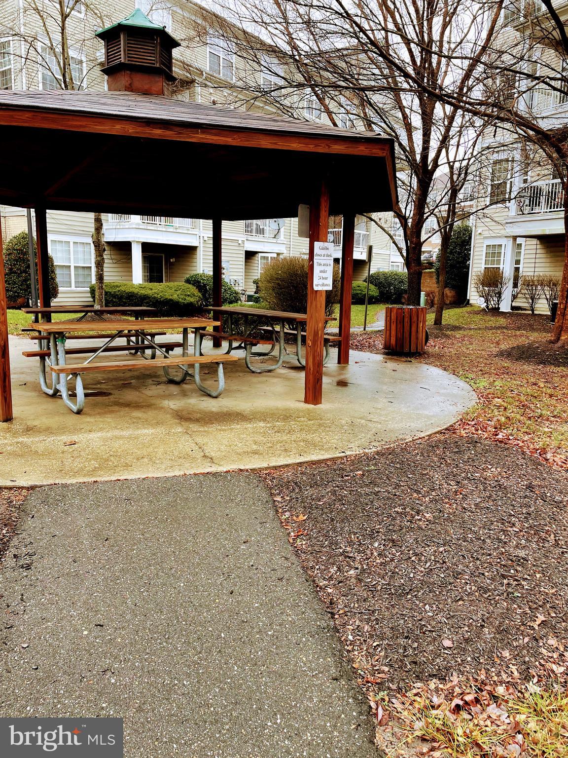 HAMPSHIRE HALL CONDO - Residential Lease