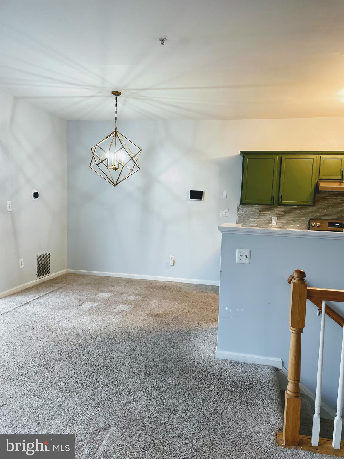 HAMPSHIRE HALL CONDO - Residential Lease