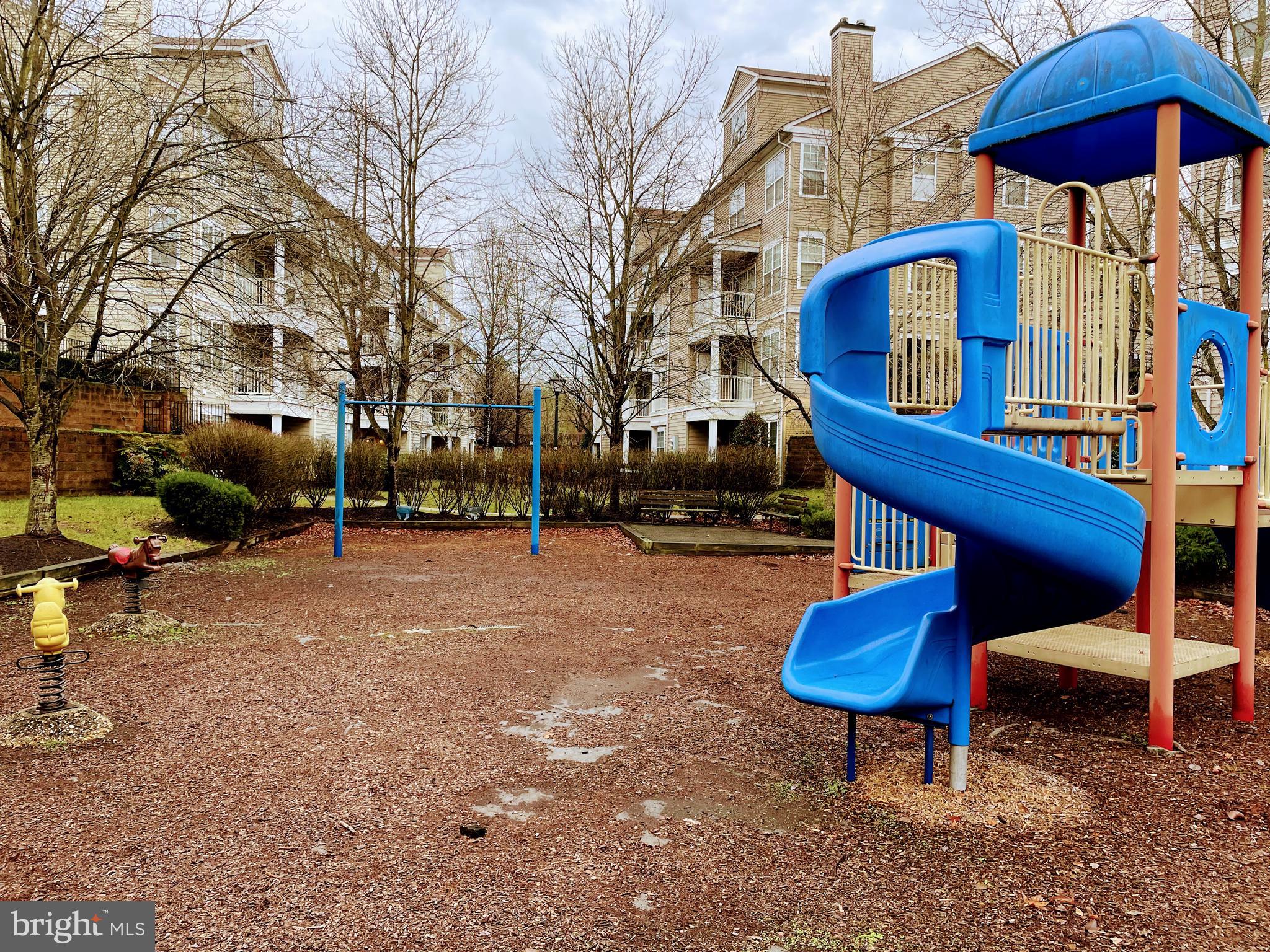 HAMPSHIRE HALL CONDO - Residential Lease