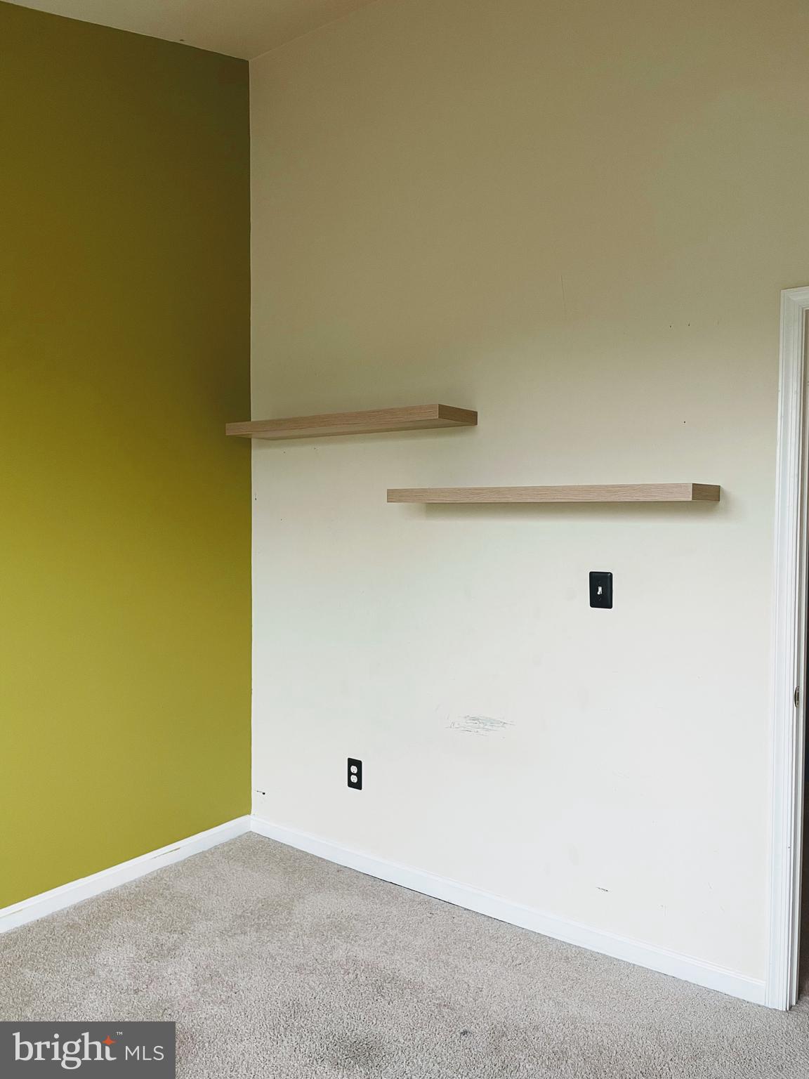 HAMPSHIRE HALL CONDO - Residential Lease