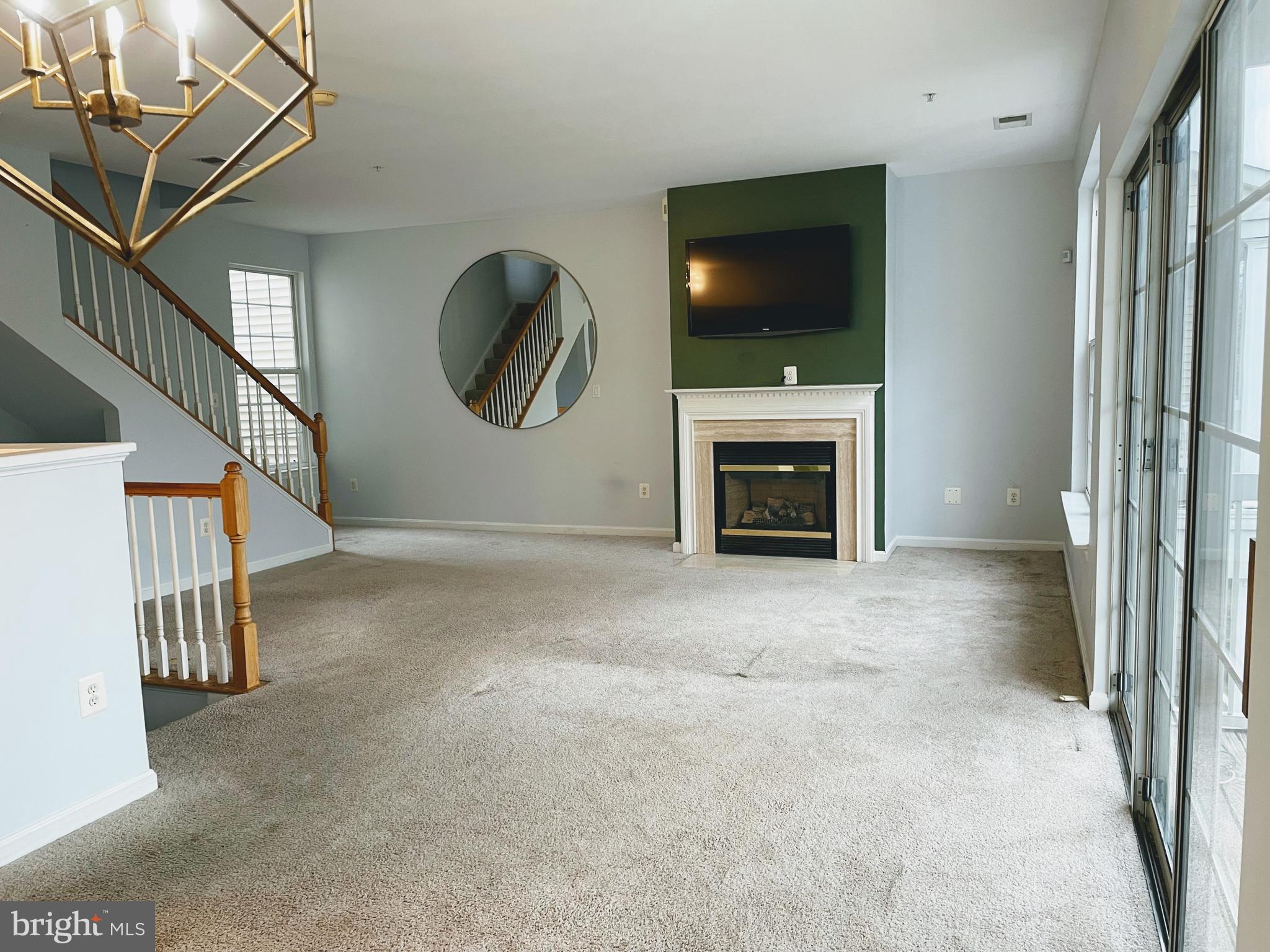 HAMPSHIRE HALL CONDO - Residential Lease