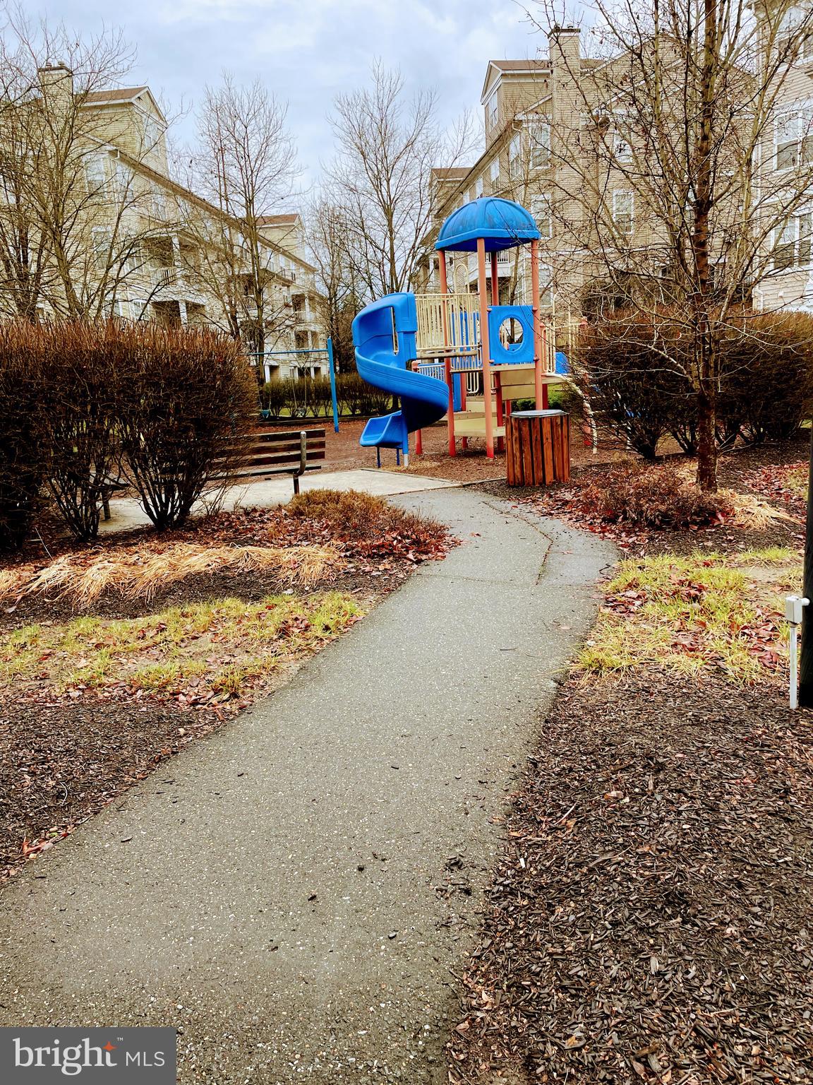 HAMPSHIRE HALL CONDO - Residential Lease