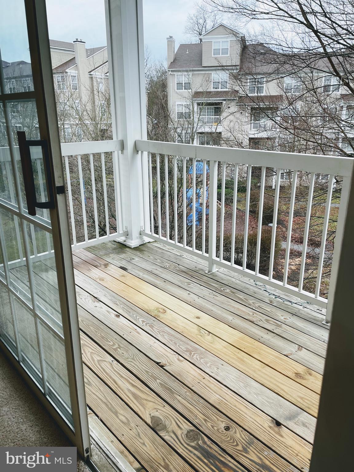 HAMPSHIRE HALL CONDO - Residential Lease