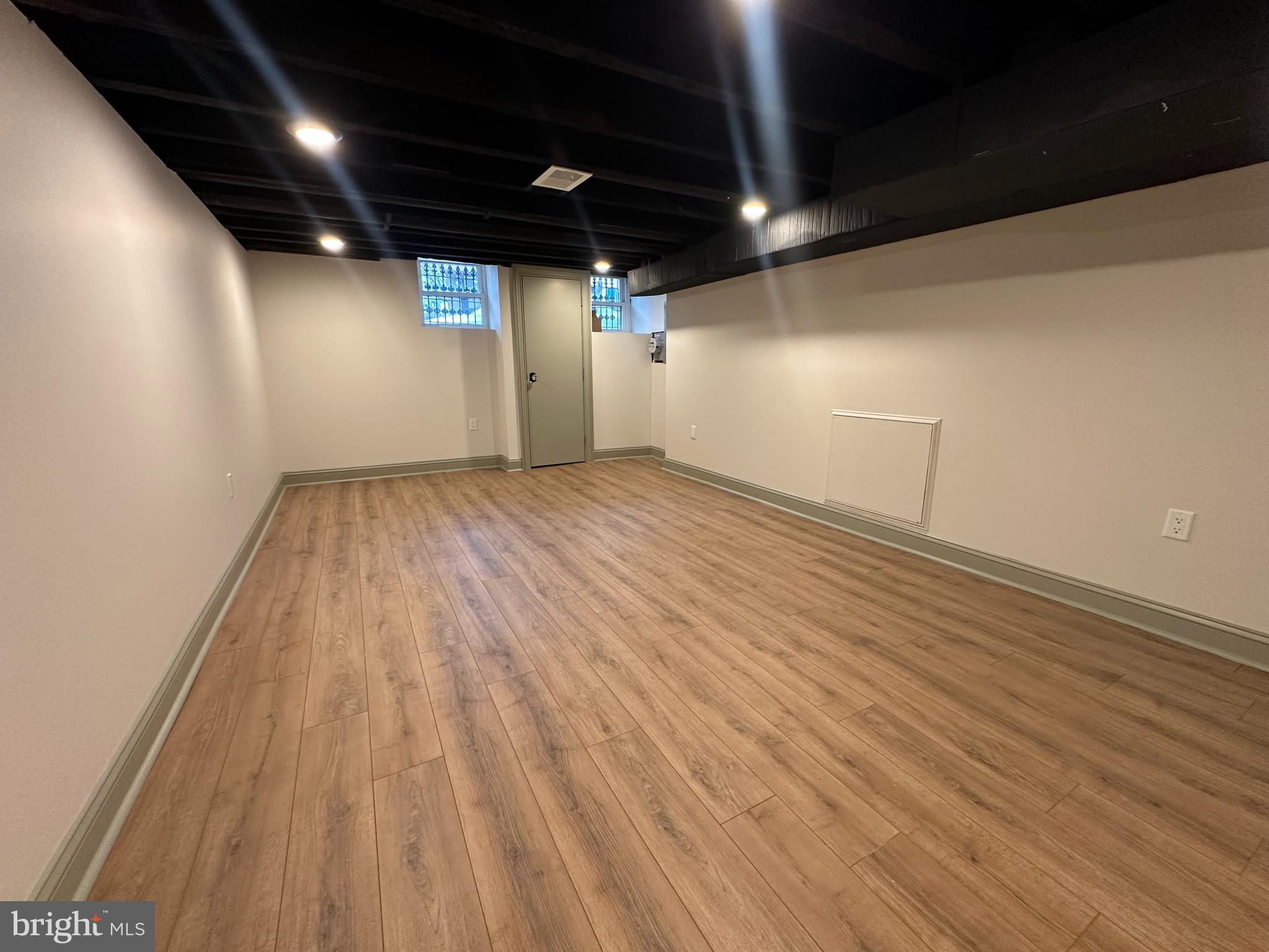 2424 E NORRIS STREET