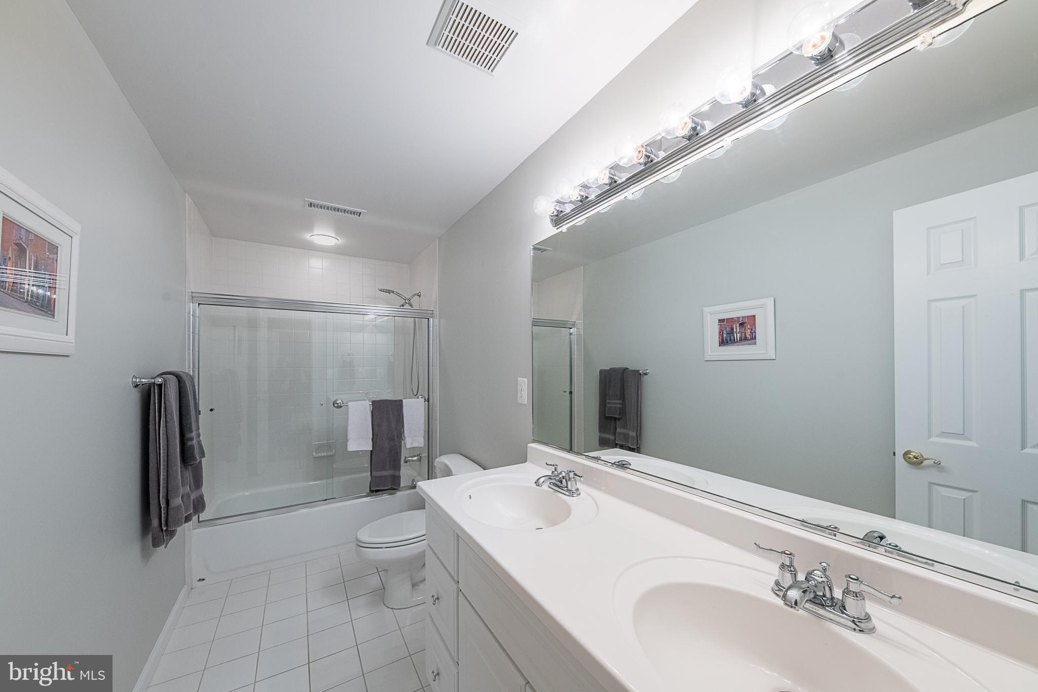 ASHBURN STATION - Residential