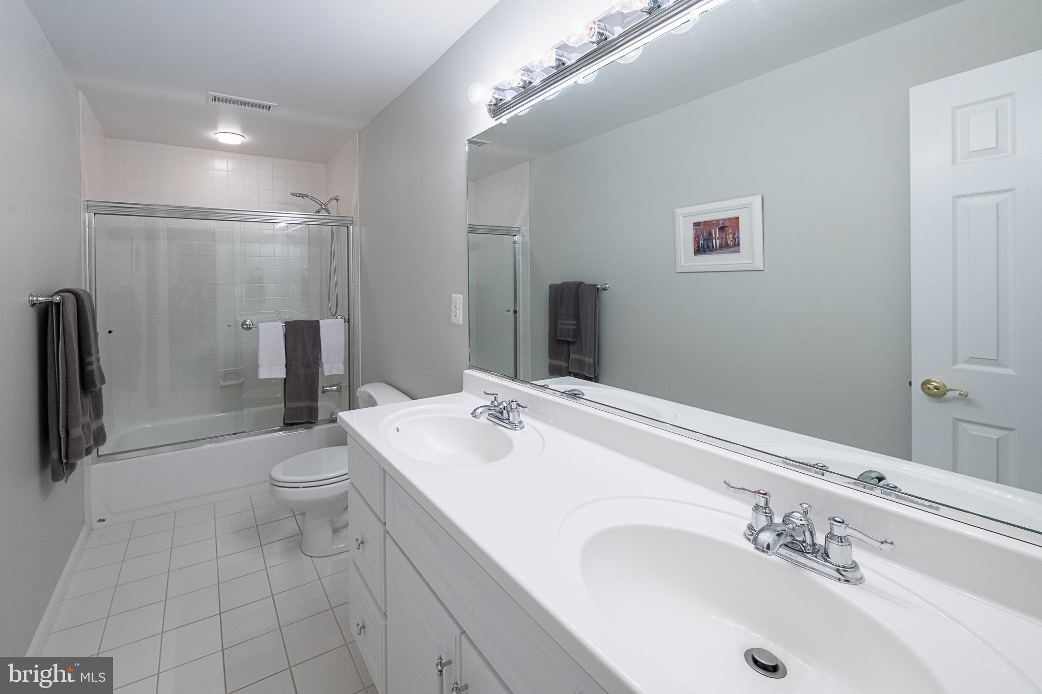 ASHBURN STATION - Residential