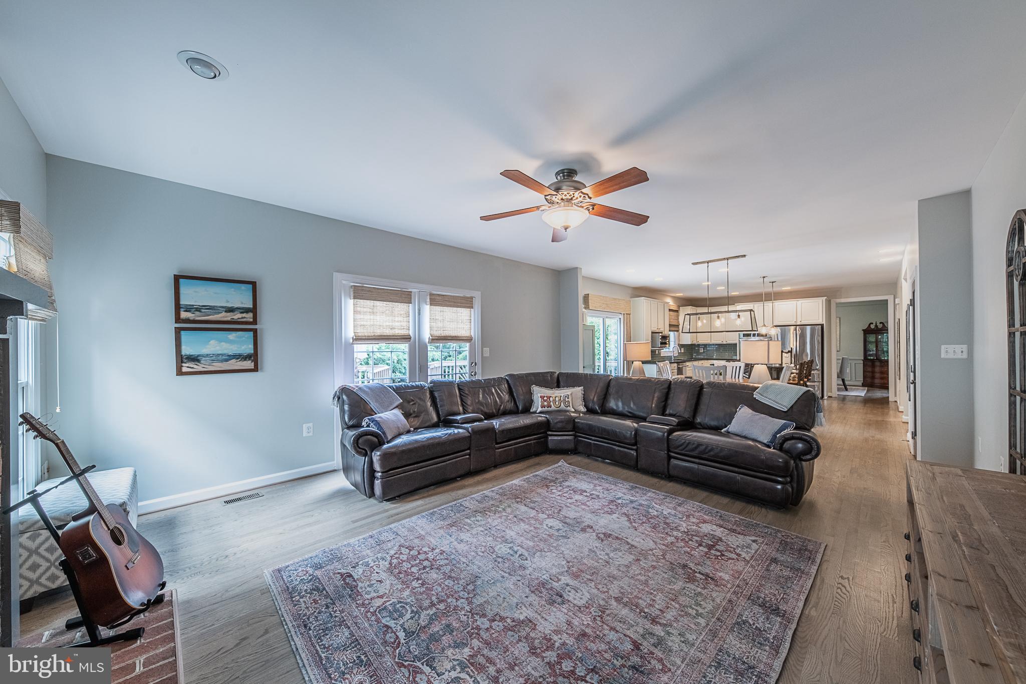 ASHBURN STATION - Residential