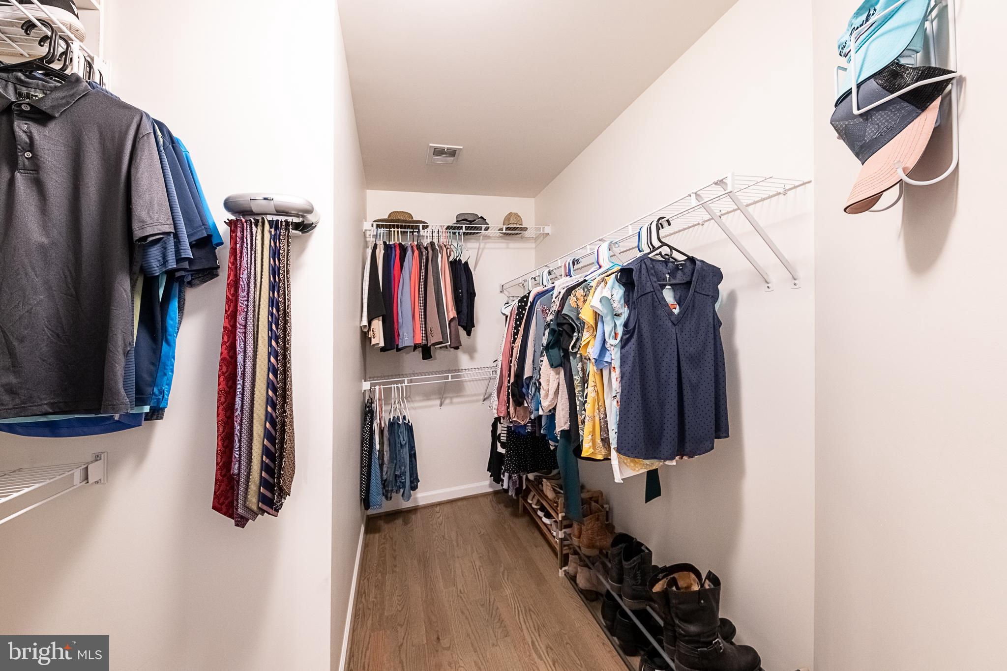 ASHBURN STATION - Residential