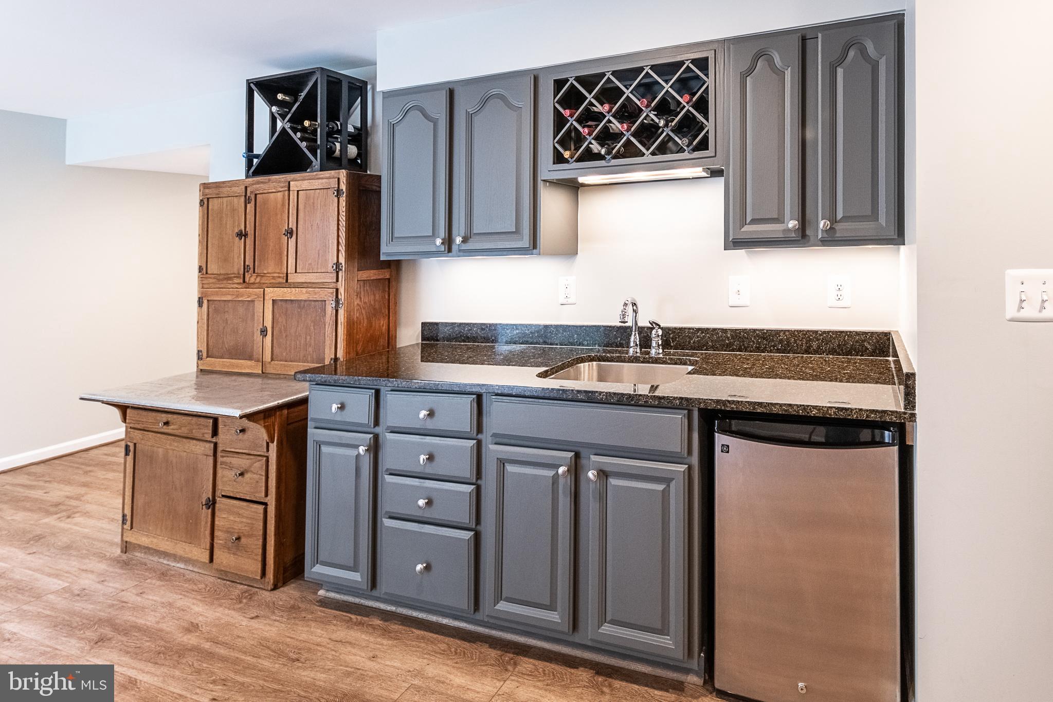 ASHBURN STATION - Residential