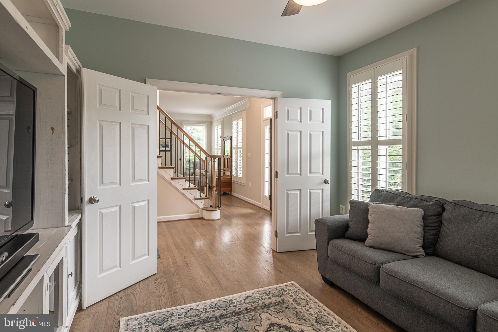 ASHBURN STATION - Residential